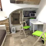 Goodstay Downtown Apartment